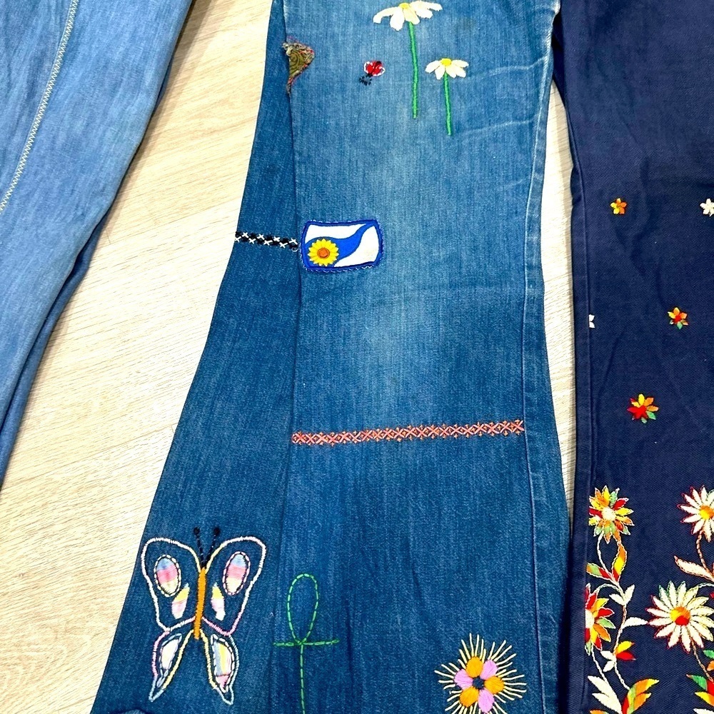 Bell Bottoms 70s Deadstock
Listing was made for the BUTTERFLY ones - Picture 7 of 13